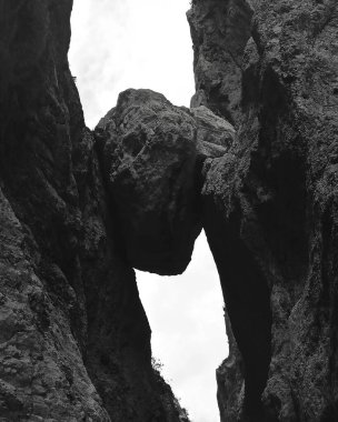 Kaya ve siyah ve beyaz