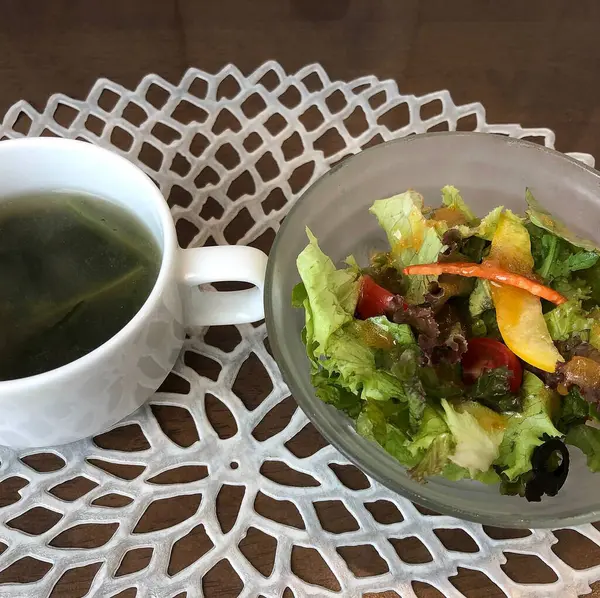 limonlu sağlıklı yeşil çay