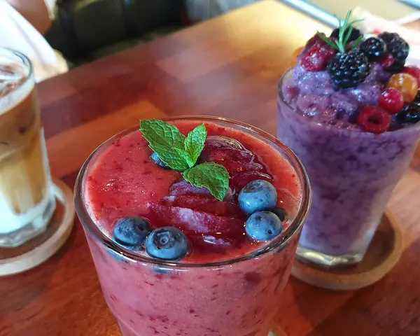 Taze meyveler ve meyve