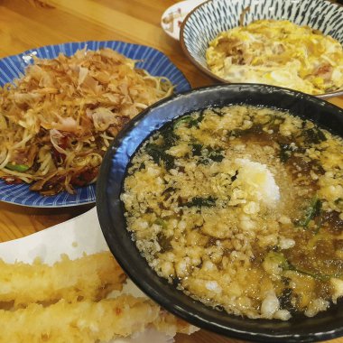 Kızarmış pilavın mutfak fotoğrafı.