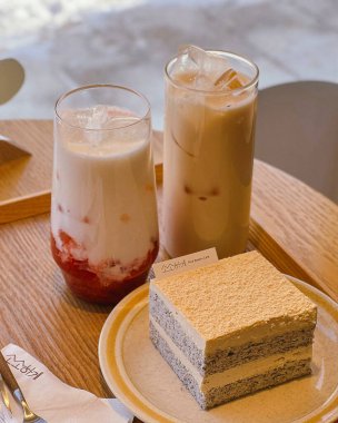 Lezzetli Asya yemeklerinin yakın görüntüsü