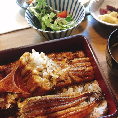 Kızarmış balığın mutfak fotoğrafı.