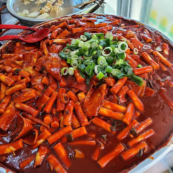 Lezzetli Asya yemeklerinin yakın görüntüsü