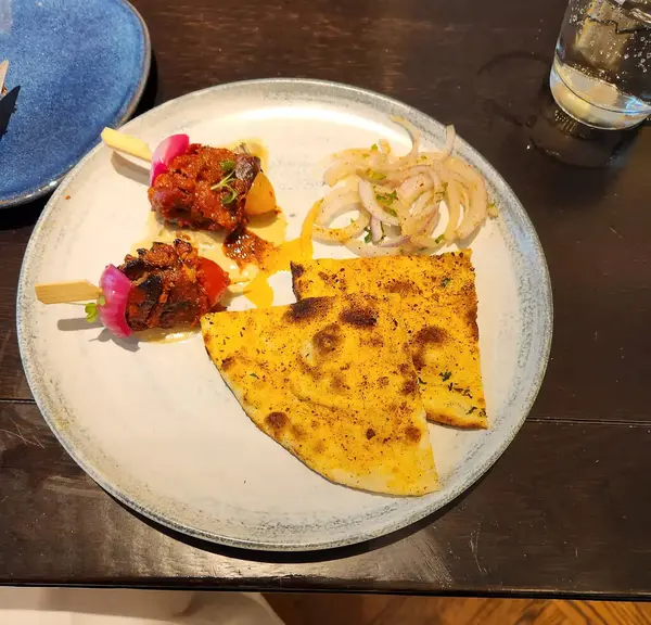 Lezzetli Asya yemeklerinin yakın görüntüsü