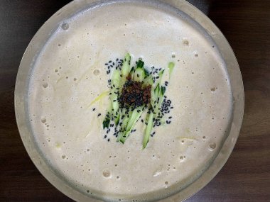 Lezzetli Asya yemeklerinin yakın görüntüsü