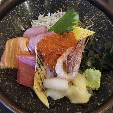 Lezzetli Asya yemeklerinin yakın görüntüsü