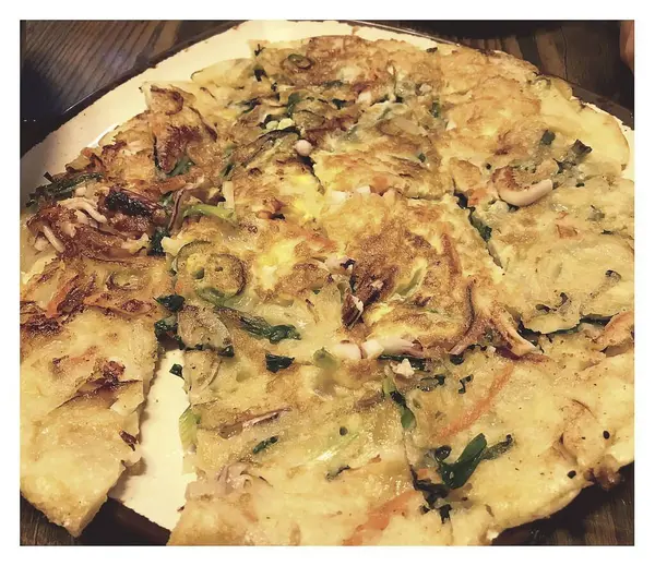 Lezzetli Asya yemeklerinin yakın görüntüsü