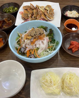 Geleneksel Kore yemekleri, geleneksel Kore yemekleri