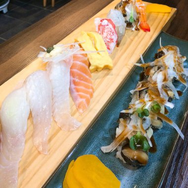 Masadaki suşiyi kapat.