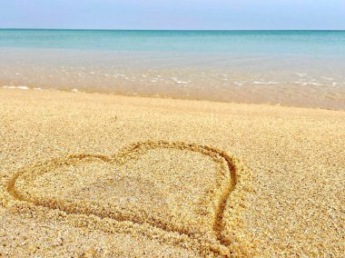 Kalp şekli kum