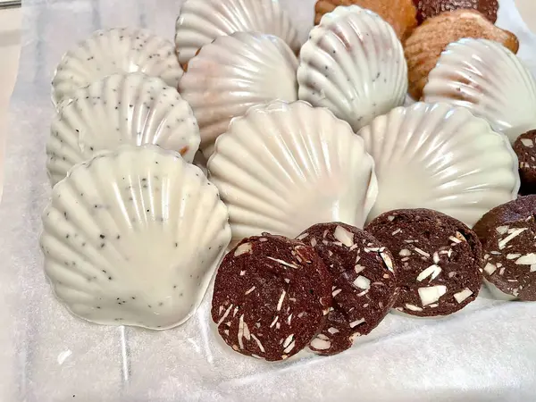 Lezzetli bir yiyeceğe yakın.