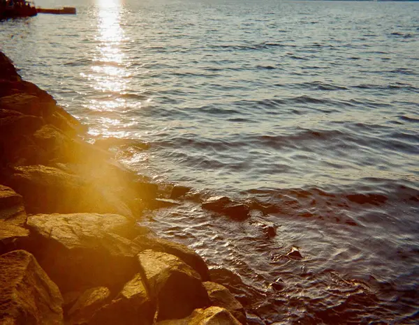 Sahilde güzel bir gün batımı