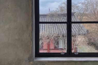 Eski evin manzarası