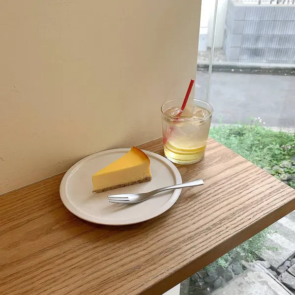 Lezzetli taze pasta masada.