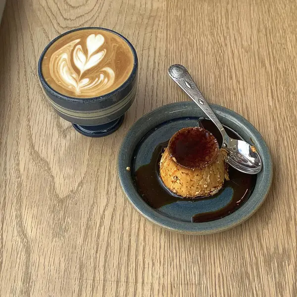 Karamel soslu kahve.