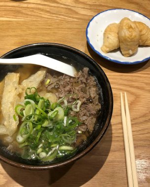 Japon yemeği, sığır eti ve tavuk Japon yemeği.