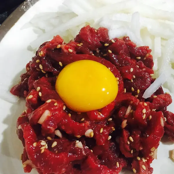 Kore yemeği etli pilav eriştesi.