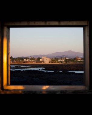 Kuzey İsrail 'deki Akdeniz sahilinin penceresi.