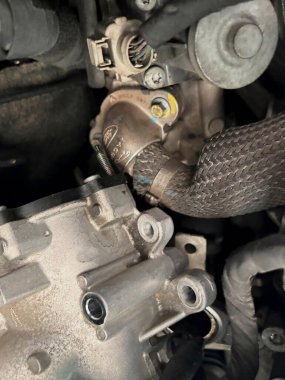 Otomobilin motorunu kapat