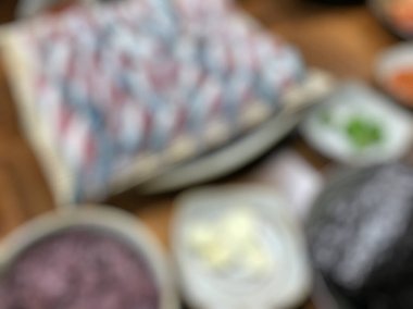 Odaklanamadığı restoranın görüntüsüyle bulanık restoran arka planı