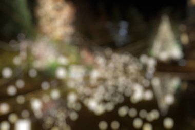 Bokeh ışıkları ile soyut noel arkaplanı.