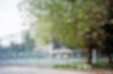 Şehirdeki parkın bulanıklığı.