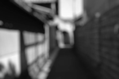 Bir caddenin bulanık görüntüsü