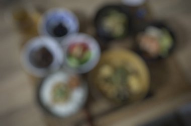 Lokanta kahvecisinin soyut bulanıklığı