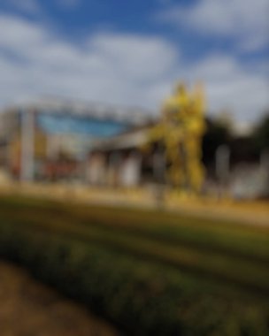 Geniş bulanık bir arka planı olan eski ahşap tahtanın bulanık görüntüsü