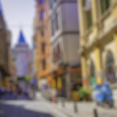 Valencia 'nın eski bir kasabasıyla caddenin bulanık görüntüsü