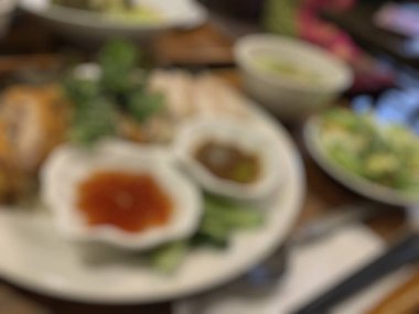 Lokantadaki leziz yiyeceklerin soyut bulanıklığı