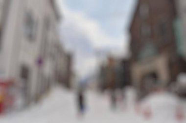 Şehirdeki insanların geçmişi bulanık