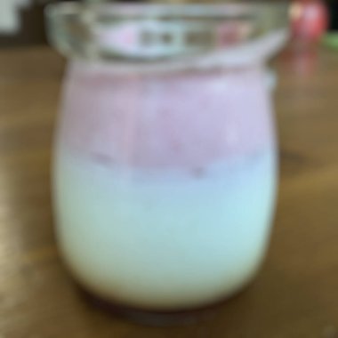 Bir bardak sütün soyut arkaplanı