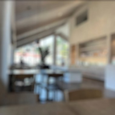 Geçmişi olan bulanık bir kahve dükkanı.