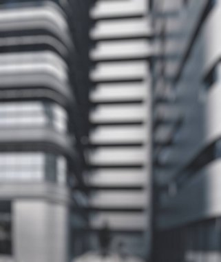 Bulanık modern ofis binası