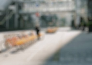 Modern şehrin bulanık arkaplanı