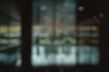 Modern ofis binasının odaklı olmayan soyut arka planı.