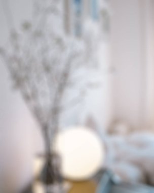 Modern yatak odasının içi bulanık