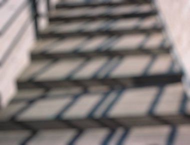 Merdivenlerin arka planı bulanık