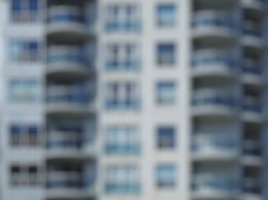 Modern binanın bulanık arkaplanı