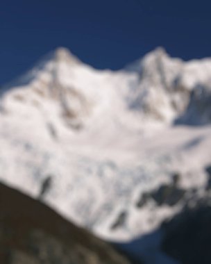 Dağcılık turizm Tema bulanıklık arka plan