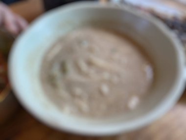 Dondurmalı bulanık kahve.