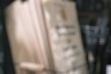 Bir mağazanın bulanık arkaplanı