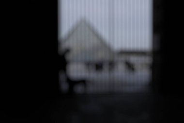 Arka plan bulanık. Bokeh ile koyu arkaplan