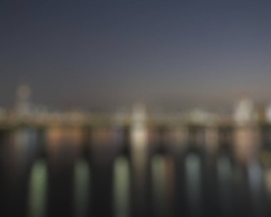 Gecenin bulanık ışığı