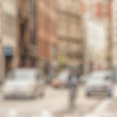 Şehirdeki insanların bulanık görüntüsü