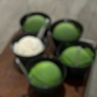 Yeşil çayı yakın.