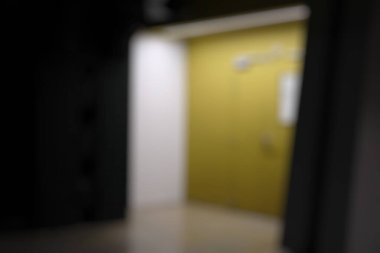 İçeriden gelen ışıkla soyut modern arkaplan