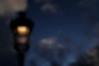 Şehir ışıklarının bulanık görüntüsü