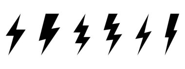 Elektrikli yıldırım logosu elektrik güç sembolü olarak beyaz arkaplanda izole edildi,